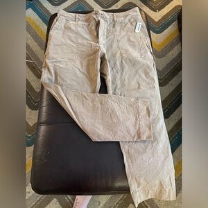 Old Navy Sky High Straight pants. Size 18, tan, NWT.